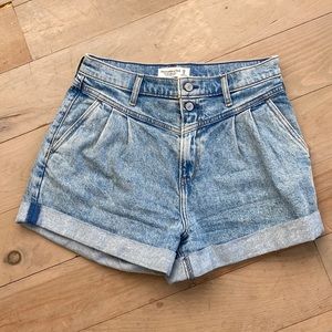 Abercrombie & Fitch The 80’s mom short